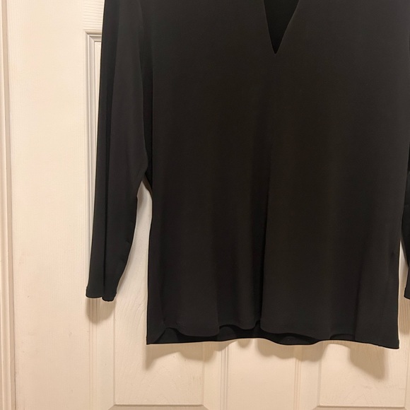 Ingenuity black 3/4 sleeve, v neck blouse size Medium. - Picture 4 of 7